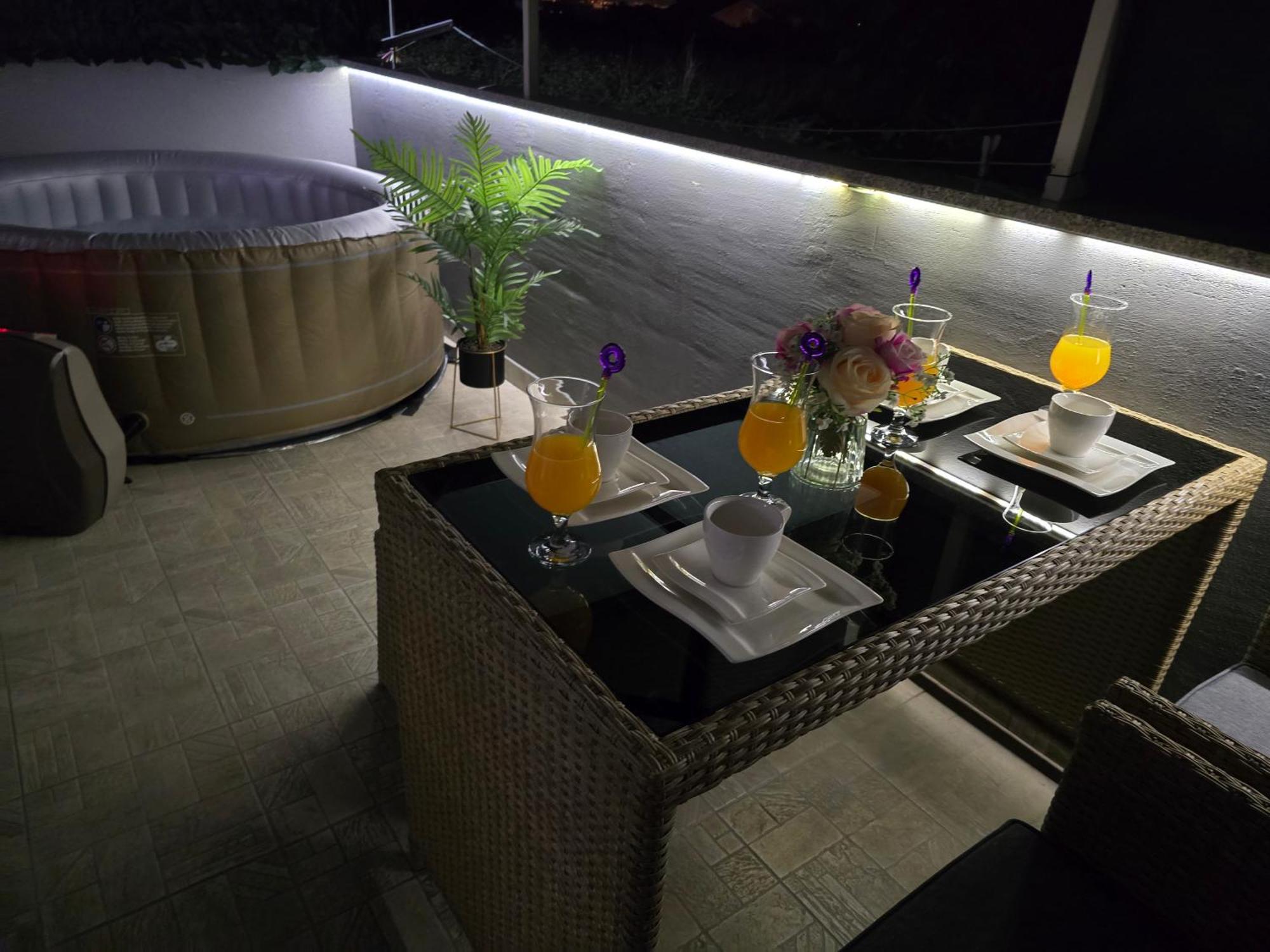 Apartment Blanca With Jacuzzi,Terase And Private Parking Kaštela Exterior foto