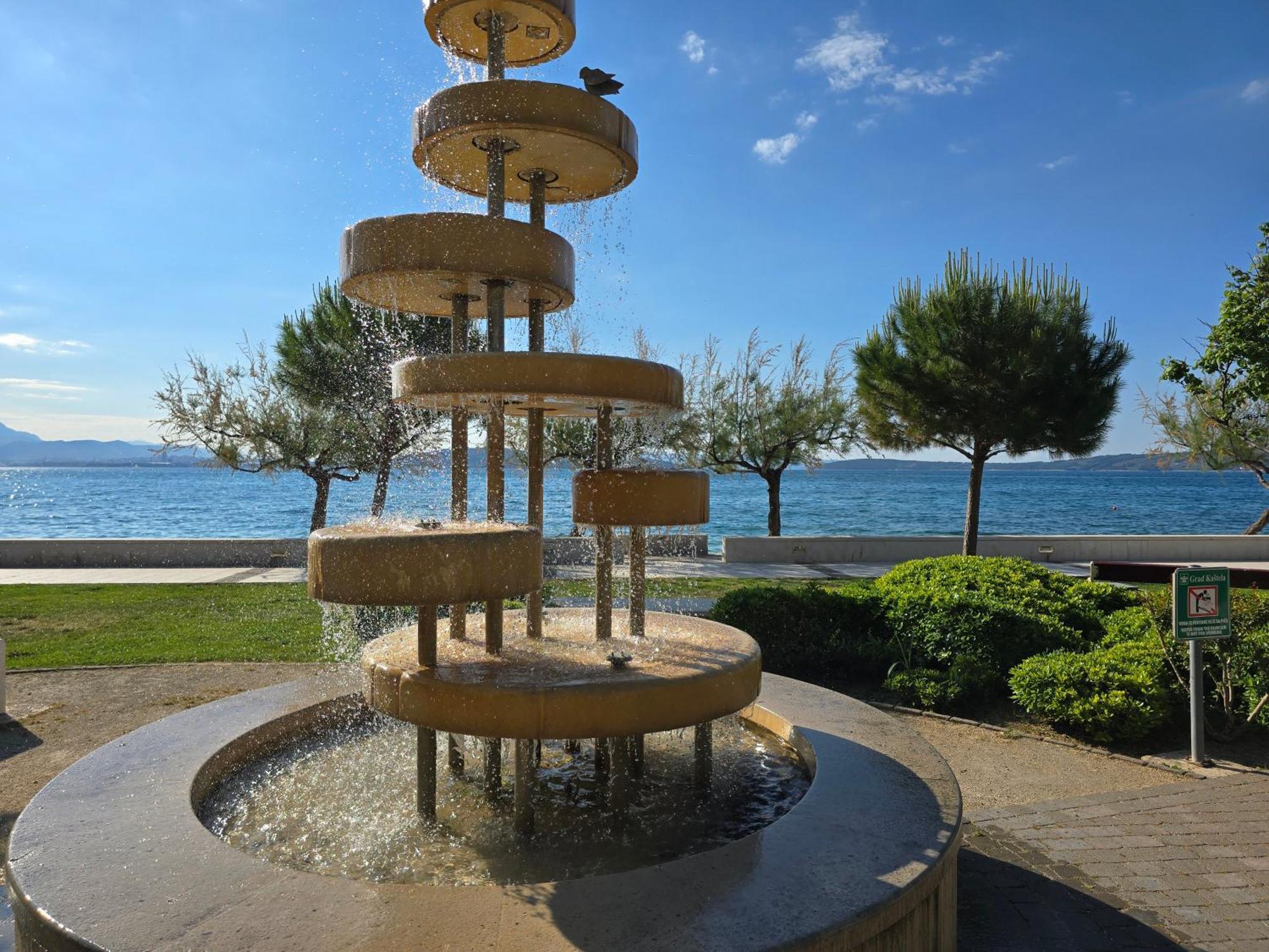 Apartment Blanca With Jacuzzi,Terase And Private Parking Kaštela Exterior foto